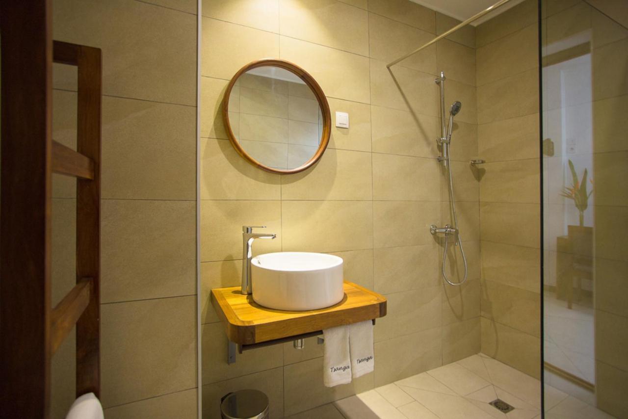 Tsanga Tsanga Hotel Ανταναναρίβο Εξωτερικό φωτογραφία